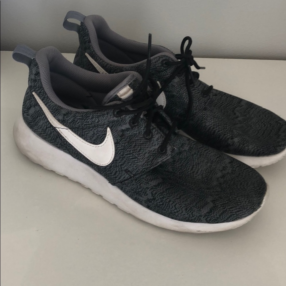 Nike Roche